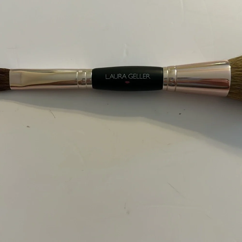 Laura Geller Double-Ended Powder / Eye Shadow Brush - Brand New